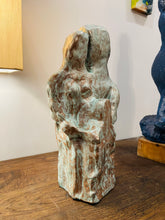 Load image into Gallery viewer, LOVE. NO WAR „BASE“